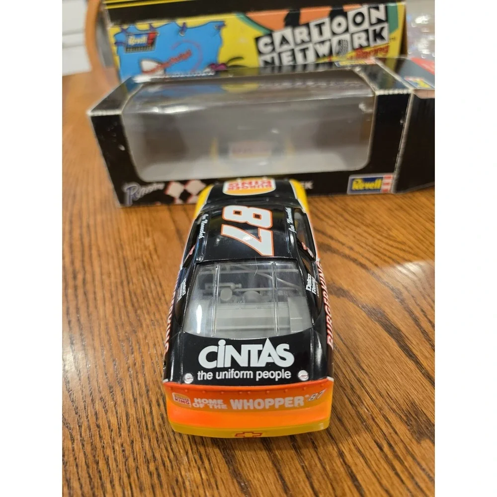 Revell 3443 Joe Nemechek #87 Burger King Diecast Chevy 1996 NASCAR 1:24 Racing